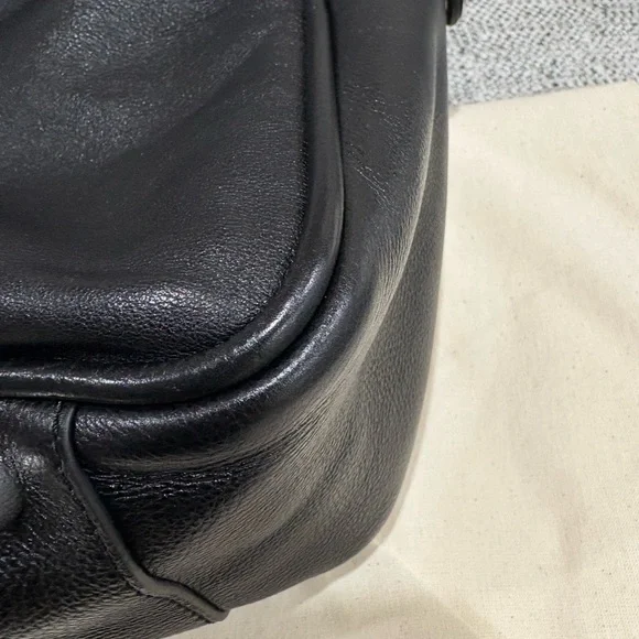 Acne Studio Camero Black Leather Camera Shoulder Bag - Picture 13 of 14